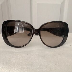 Gucci Authentic Sunglasses 🔥